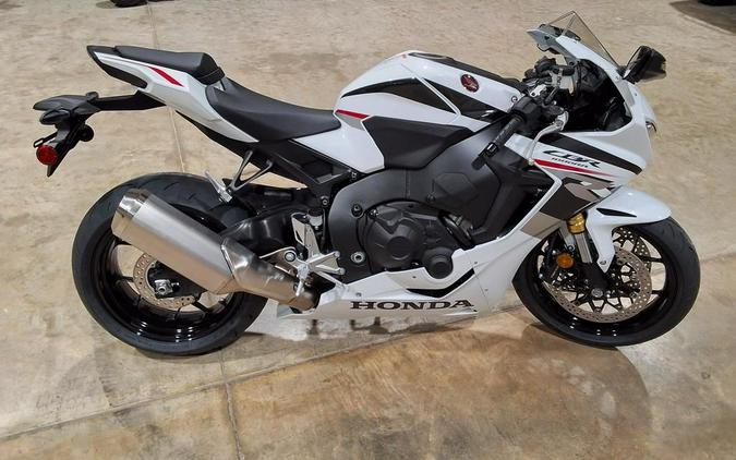 2026 Honda® CBR10RRT