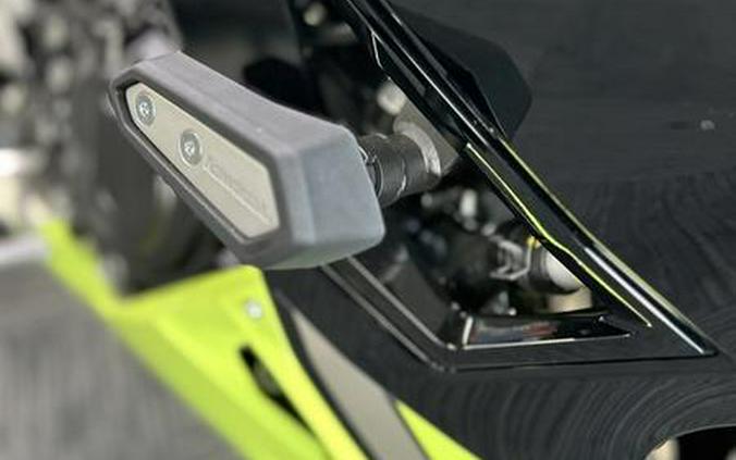 2026 Kawasaki Ninja® 500 SE ABS