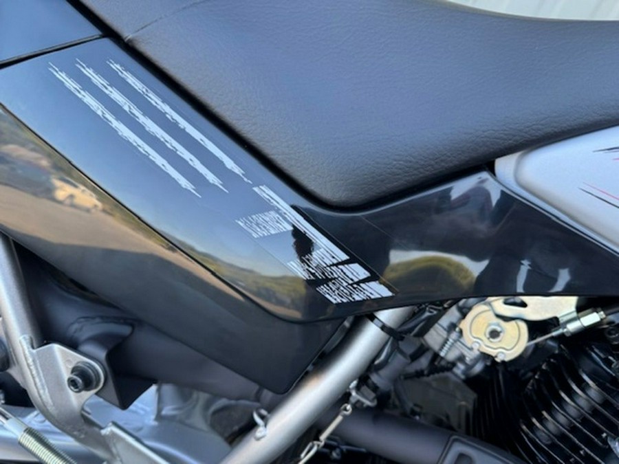 2027 Yamaha TW200