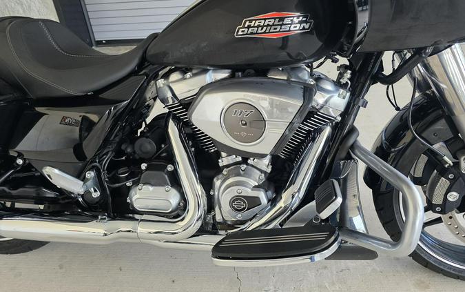 2025 Harley-Davidson® Road Glide® Vivid Black