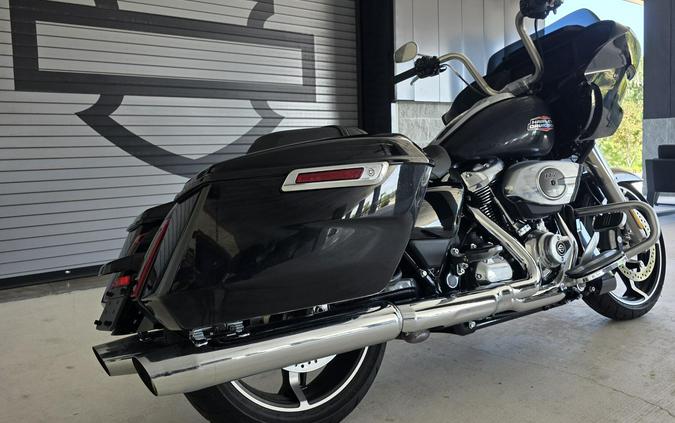 2025 Harley-Davidson® Road Glide® Vivid Black