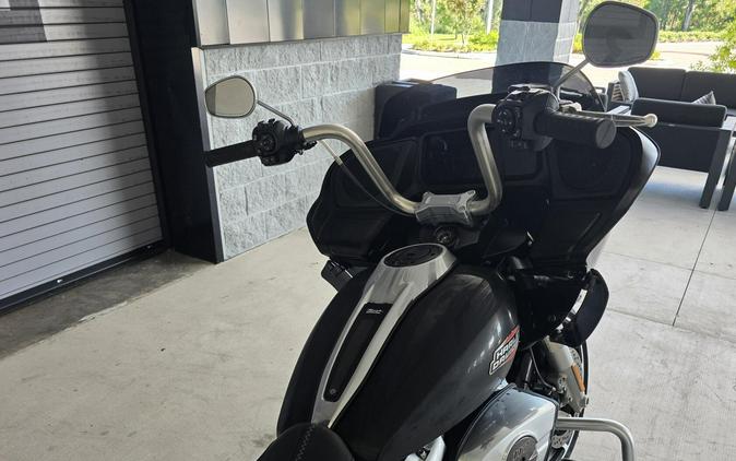 2025 Harley-Davidson® Road Glide® Vivid Black