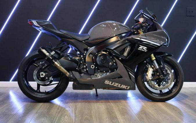 2025 SUZUKI GSX-R 750