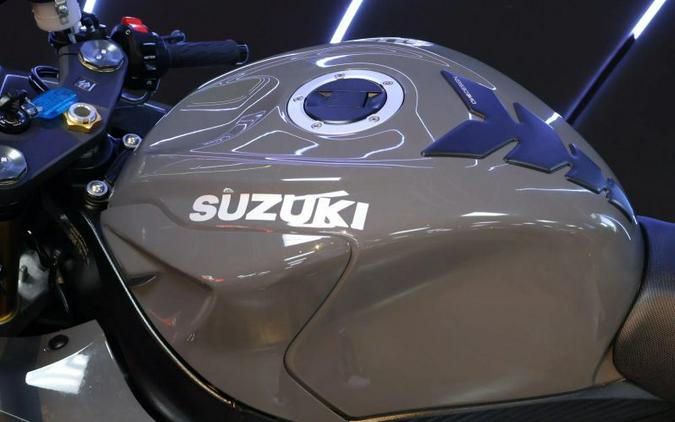 2025 SUZUKI GSX-R 750