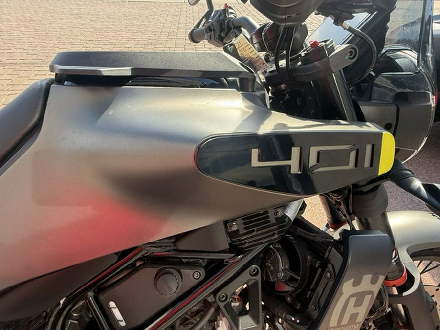 2024 Husqvarna SVARTPILEN 401