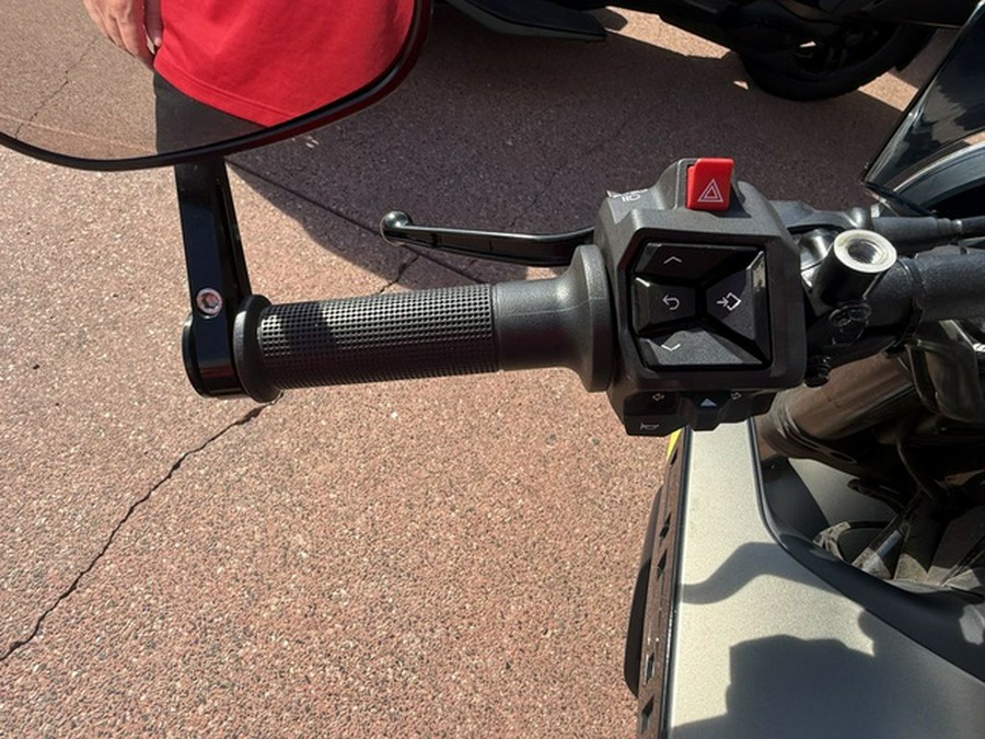 2024 Husqvarna SVARTPILEN 401