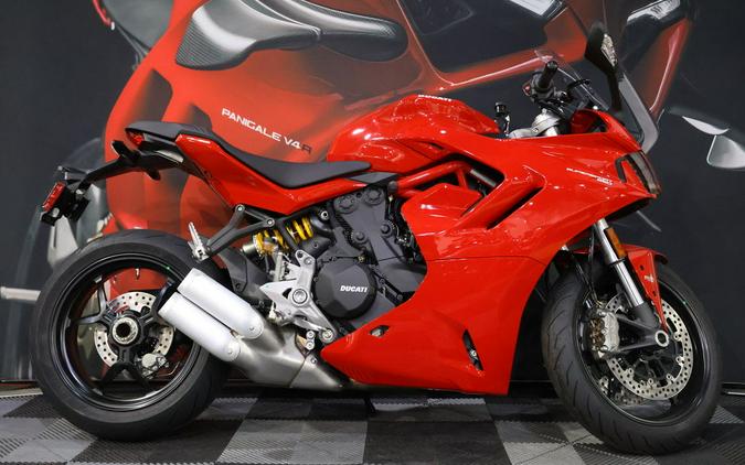 2024 Ducati Supersport 950 Red