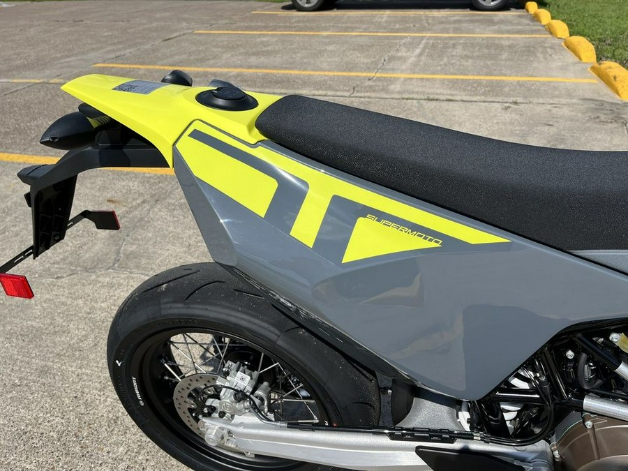 2024 Husqvarna® 701 Supermoto