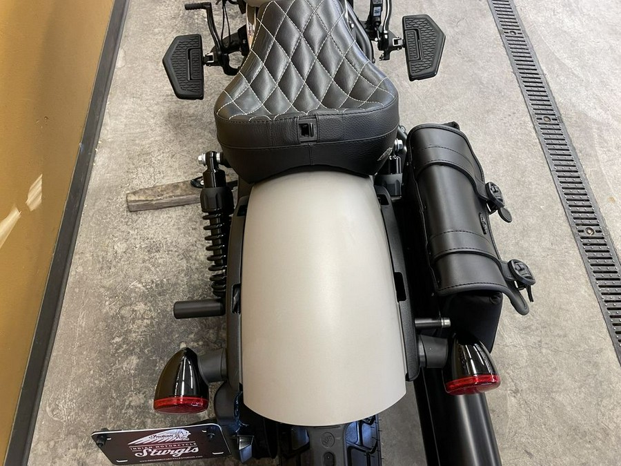2022 Indian Motorcycle® Scout® Bobber ABS Silver Quartz Smoke