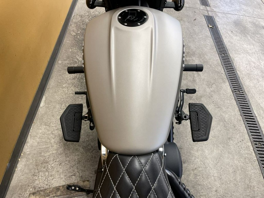 2022 Indian Motorcycle® Scout® Bobber ABS Silver Quartz Smoke