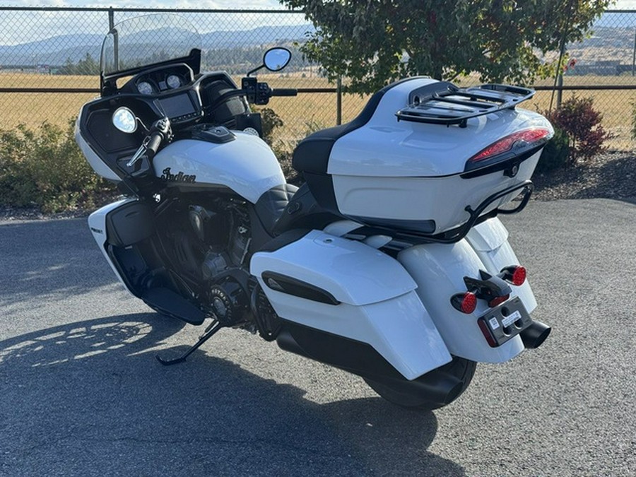 2025 Indian Pursuit Dark Horse Ghost White Metallic with Bla