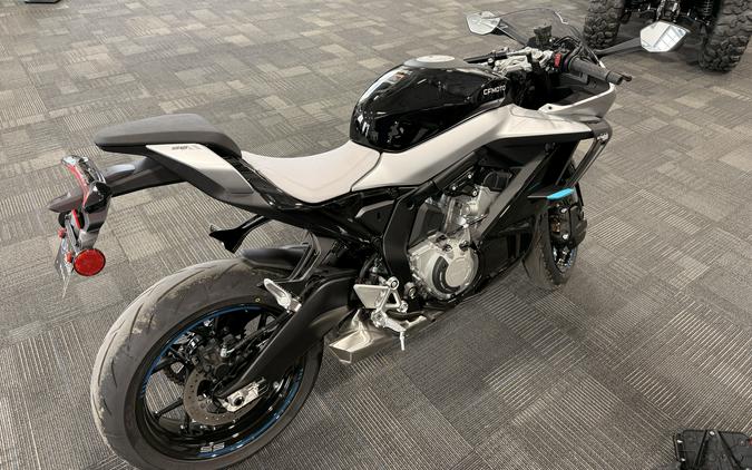 2026 CFMOTO 675SS