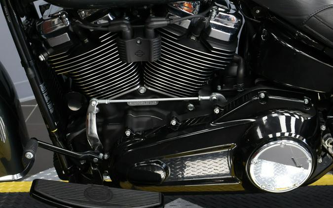 2025 Harley-Davidson® Heritage Classic FLHC