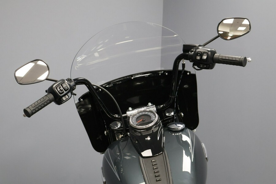 2025 Harley-Davidson® Heritage Classic FLHC