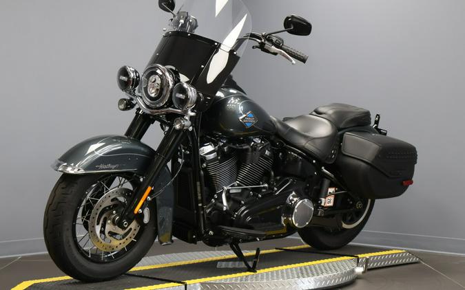 2025 Harley-Davidson® Heritage Classic FLHC