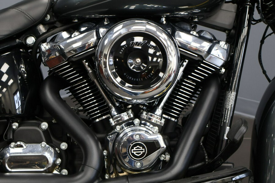 2025 Harley-Davidson® Heritage Classic FLHC