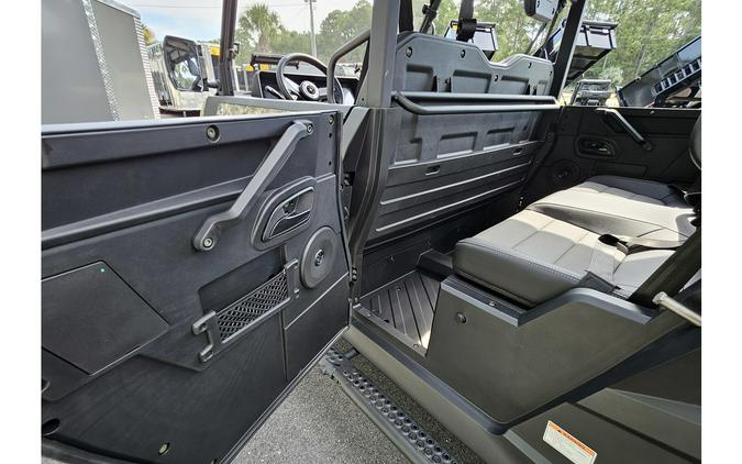 2026 STRYKER 15KW EV CREW (STREET LEGAL) - Hisun