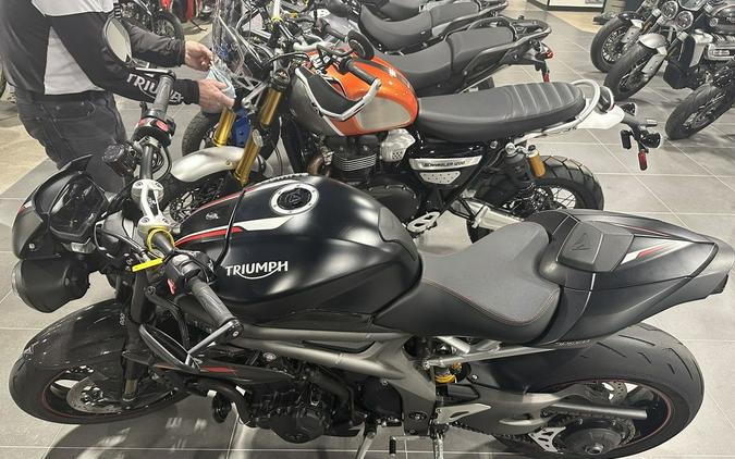 2019 Triumph Speed Triple RS Crystal White Metallic