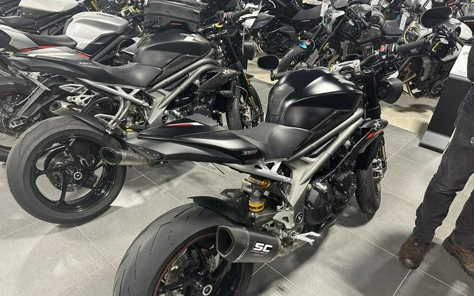 2019 Triumph Speed Triple RS Crystal White Metallic