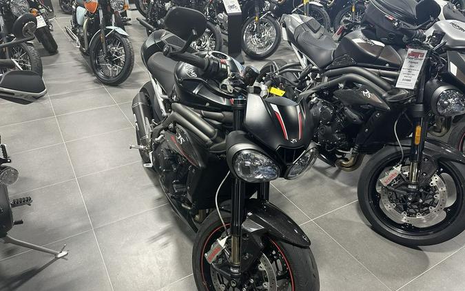 2019 Triumph Speed Triple RS Crystal White Metallic