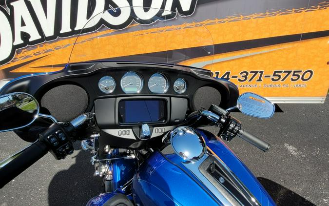 2024 Harley-Davidson Tri Glide Ultra Blue Burst