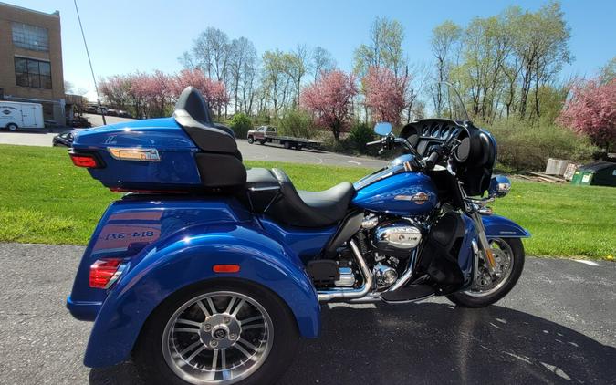 2024 Harley-Davidson Tri Glide Ultra Blue Burst