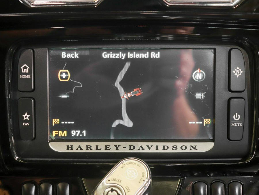 2017 Harley-Davidson Street Glide Special - $14,499.00
