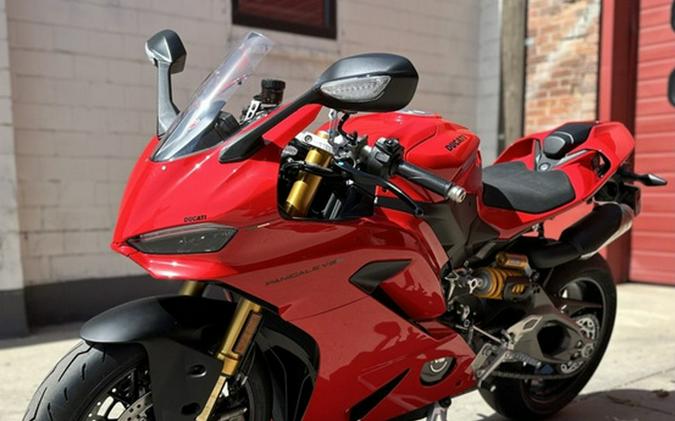 2025 Ducati Panigale V2 S