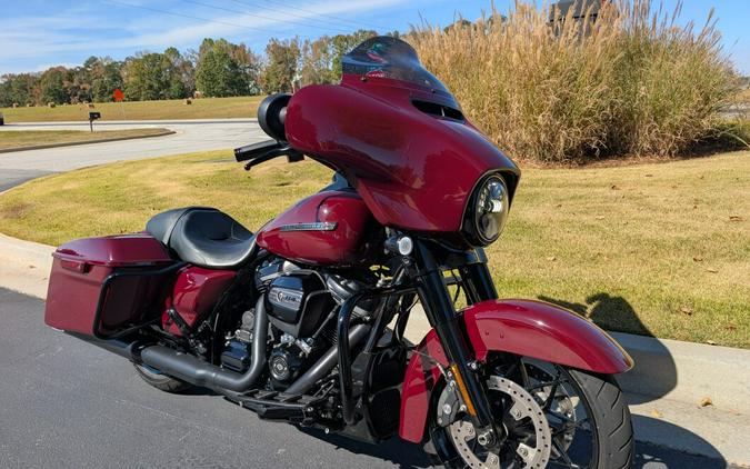 2020 Harley-Davidson® Street Glide® Special Billiard Burgundy