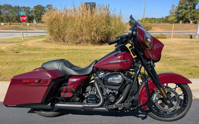 2020 Harley-Davidson® Street Glide® Special Billiard Burgundy
