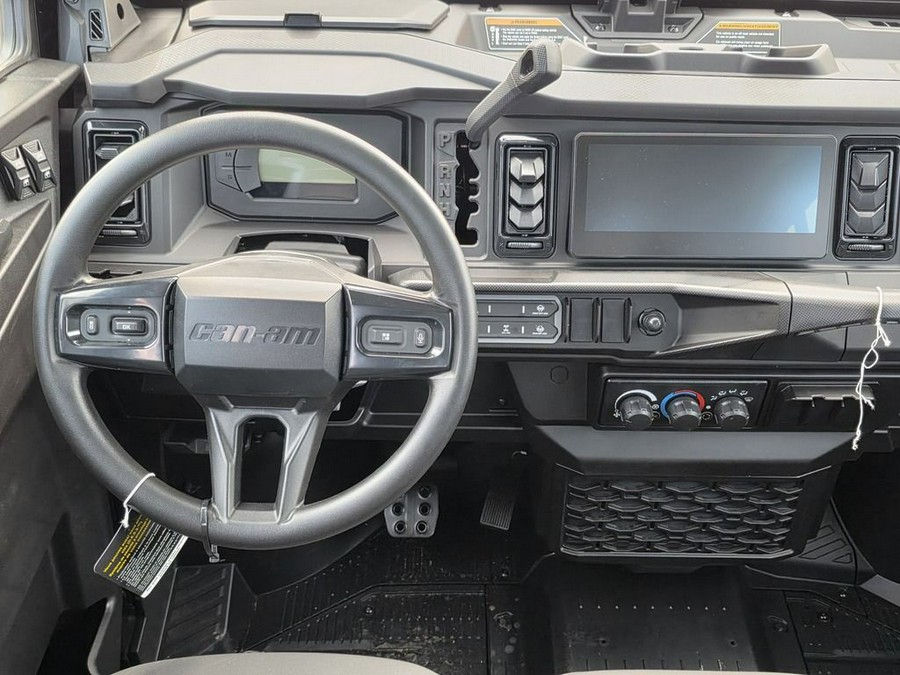 2026 Can-Am Defender MAX XT CAB HD11