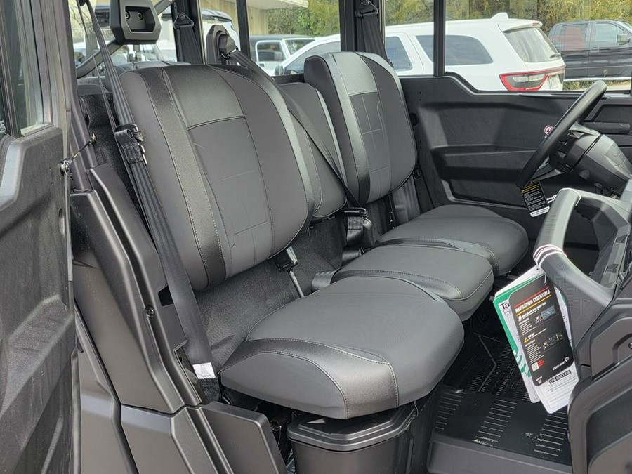 2026 Can-Am Defender MAX XT CAB HD11