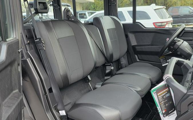 2026 Can-Am Defender MAX XT CAB HD11