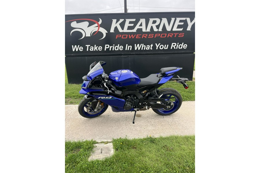 2026 YZF R9 - Yamaha