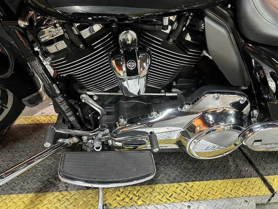 2022 Harley-Davidson Street Glide FLHX