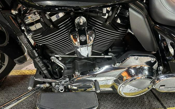 2022 Harley-Davidson Street Glide FLHX