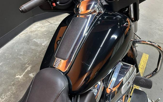 2022 Harley-Davidson Street Glide FLHX