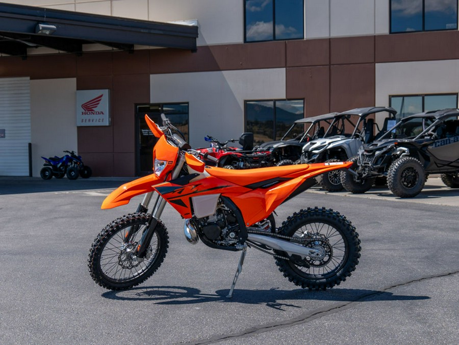 2025 KTM XC 300 W