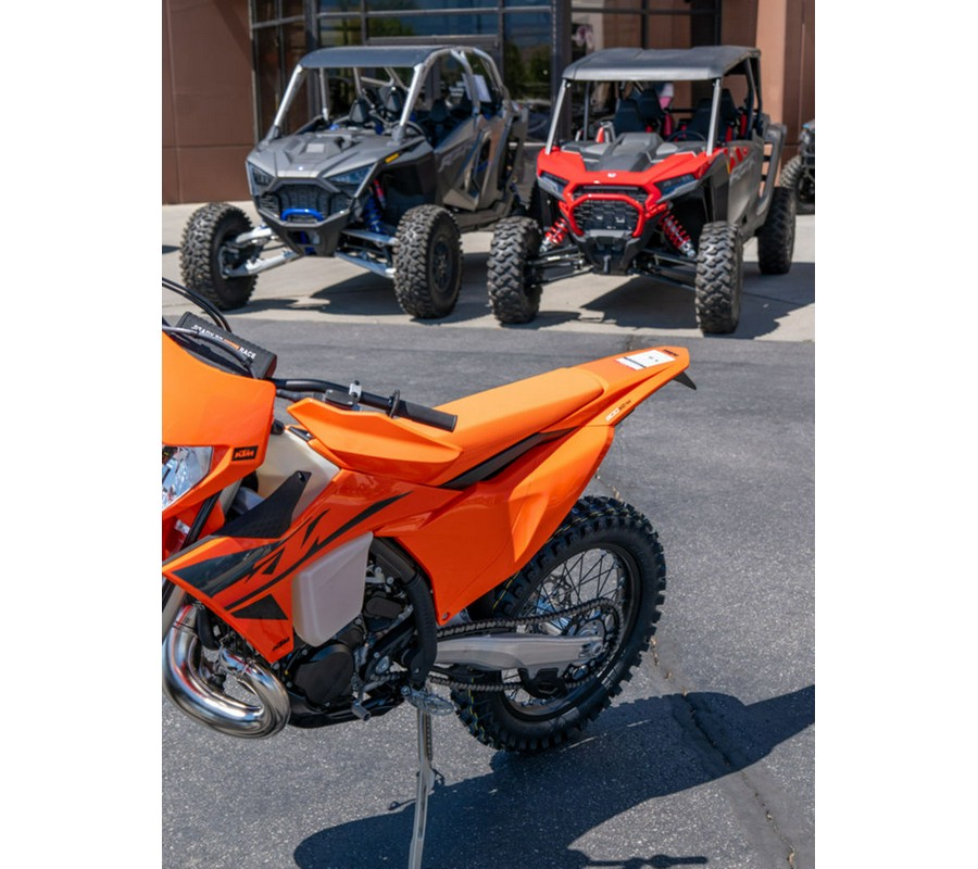 2025 KTM XC 300 W