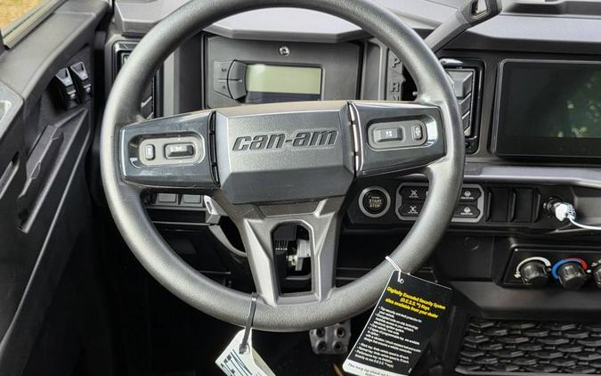 2026 Can-Am Defender MAX XT CAB HD11