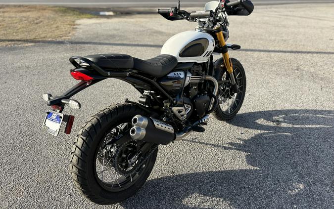 2026 Triumph Scrambler 400 XC