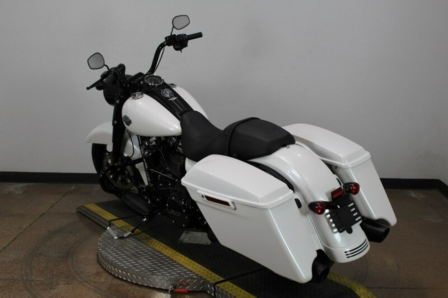 2024 Harley-Davidson Road King Special White Onyx Pearl