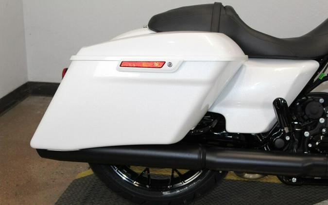 2024 Harley-Davidson Road King Special White Onyx Pearl