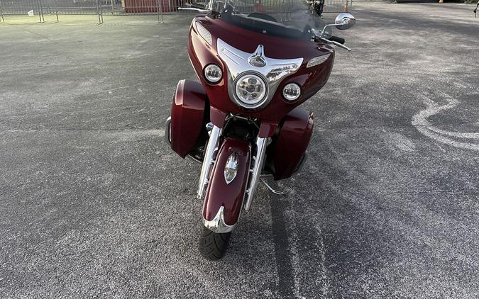 2017 Indian Motorcycle® Roadmaster® Burgundy Metallic