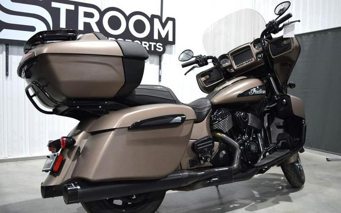 2021 Indian Motorcycle® Roadmaster® Dark Horse® Bronze Smoke