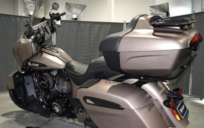 2021 Indian Motorcycle® Roadmaster® Dark Horse® Bronze Smoke