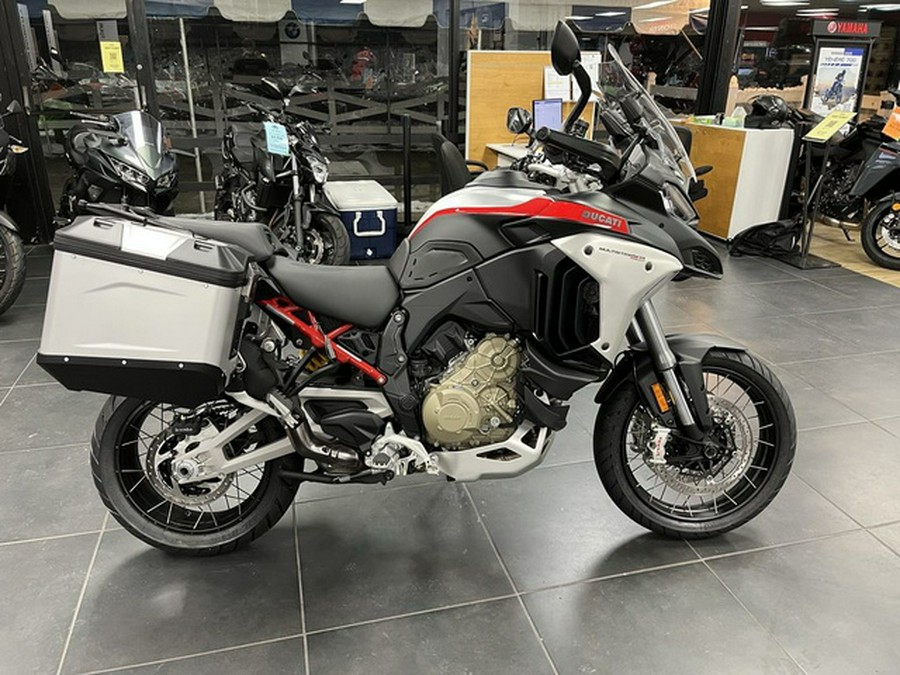 2025 Ducati Multistrada V4 Rally Brushed Aluminium & Matt Blac V4 Rally