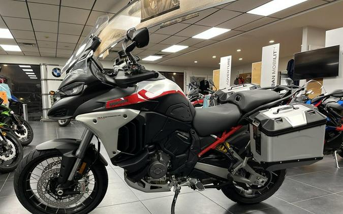 2025 Ducati Multistrada V4 Rally Brushed Aluminium & Matt Blac V4 Rally