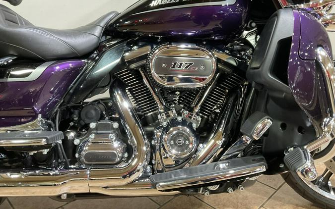 2021 Harley-Davidson® CVO™ FLHTKSE Limited Royal Purple & Royal Black Fade