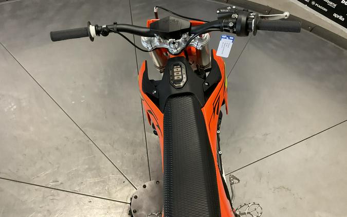 2027 KTM SX-E 5 - 42662M